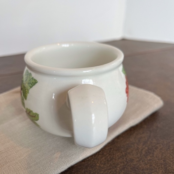 Portmeirion Pomona Footed Breakfast Cup - Picture 5 of 9